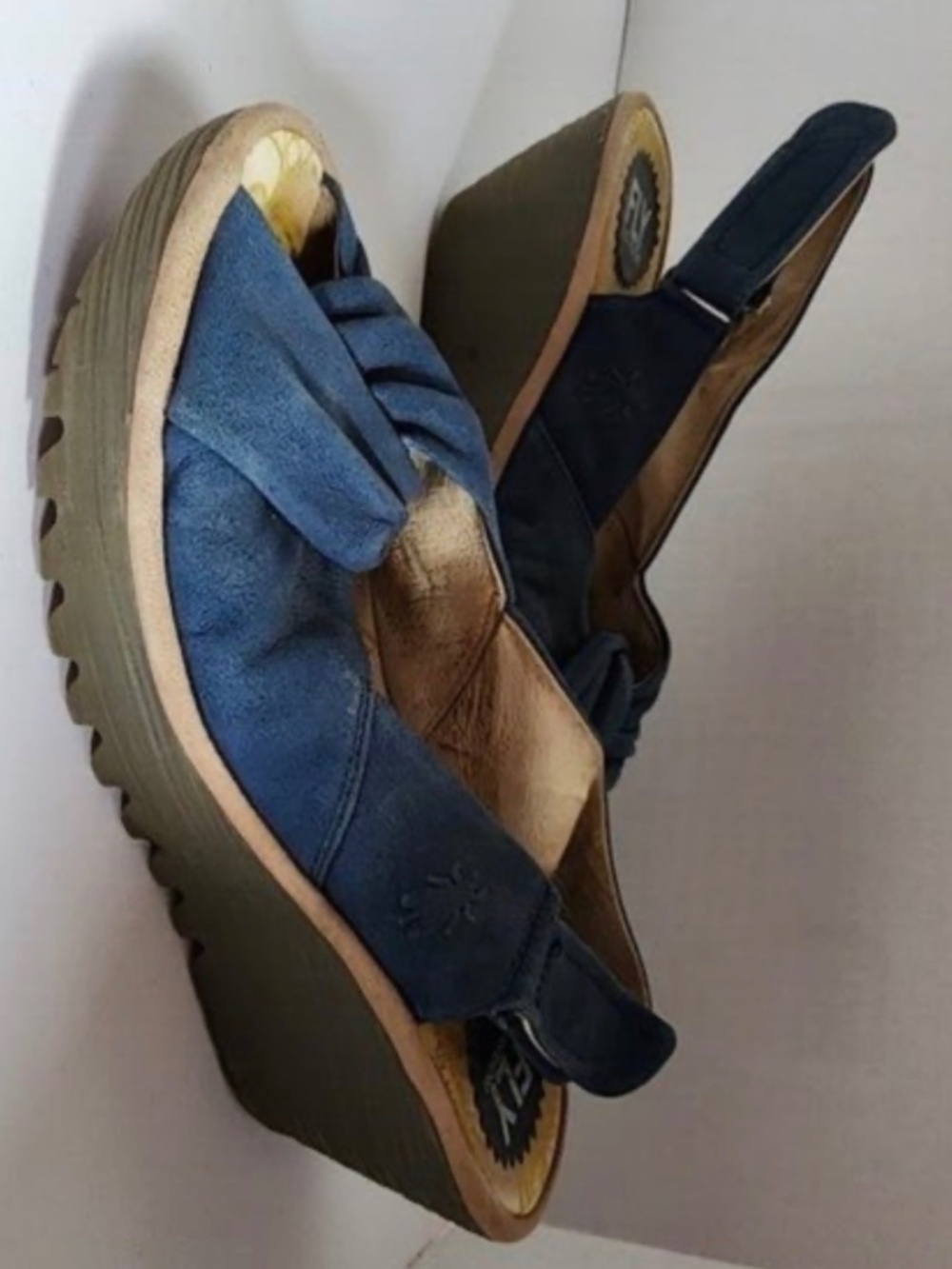 Luxury brand new Fly London Yata Wedges